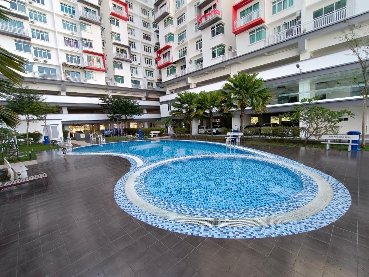 Klia Ehsan Residence Sepang Nilai Greenery 8 Pax Air-Con Eksteriør bilde